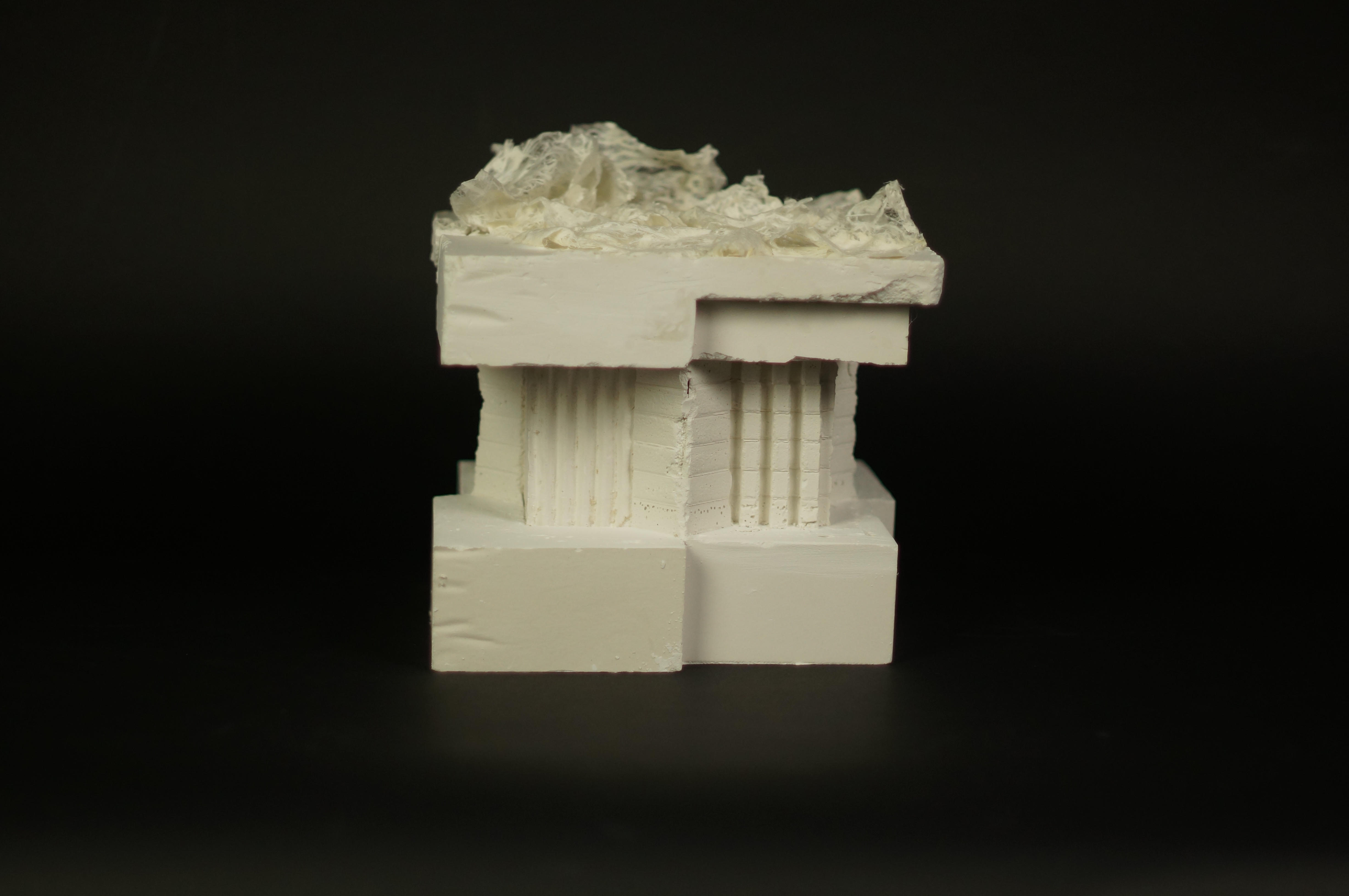 Complete cast plaster model